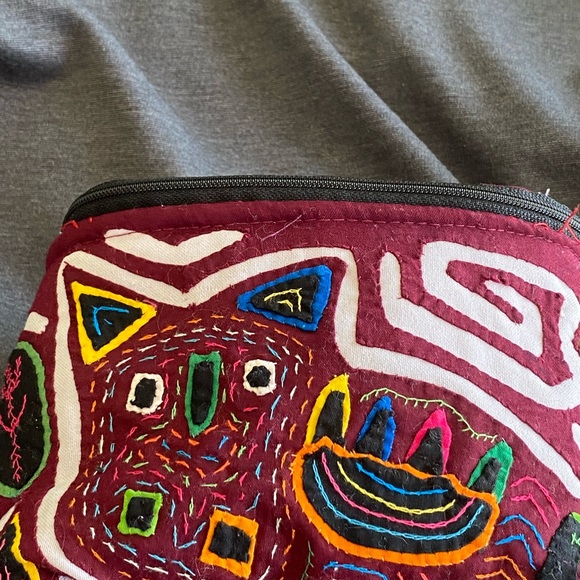 Artisan handquilted pouch from Peru - Picture 2 of 6